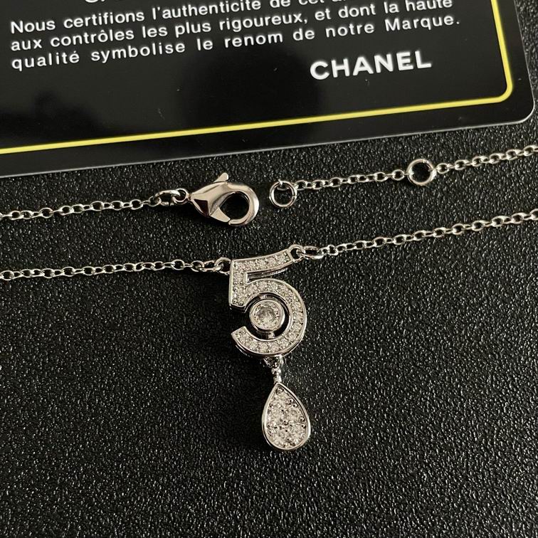 Chanel necklace 12lyh68
